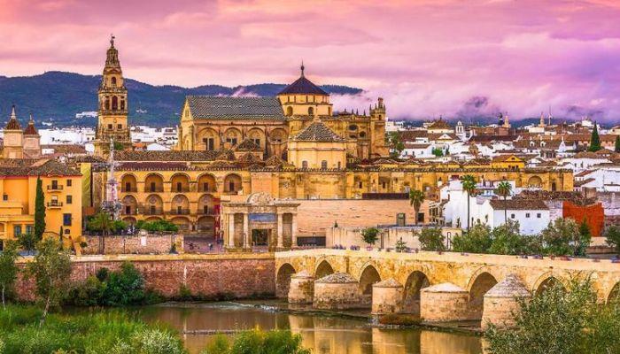 7 Tempat Wisata di Cordoba, Spanyol yang Paling Populer